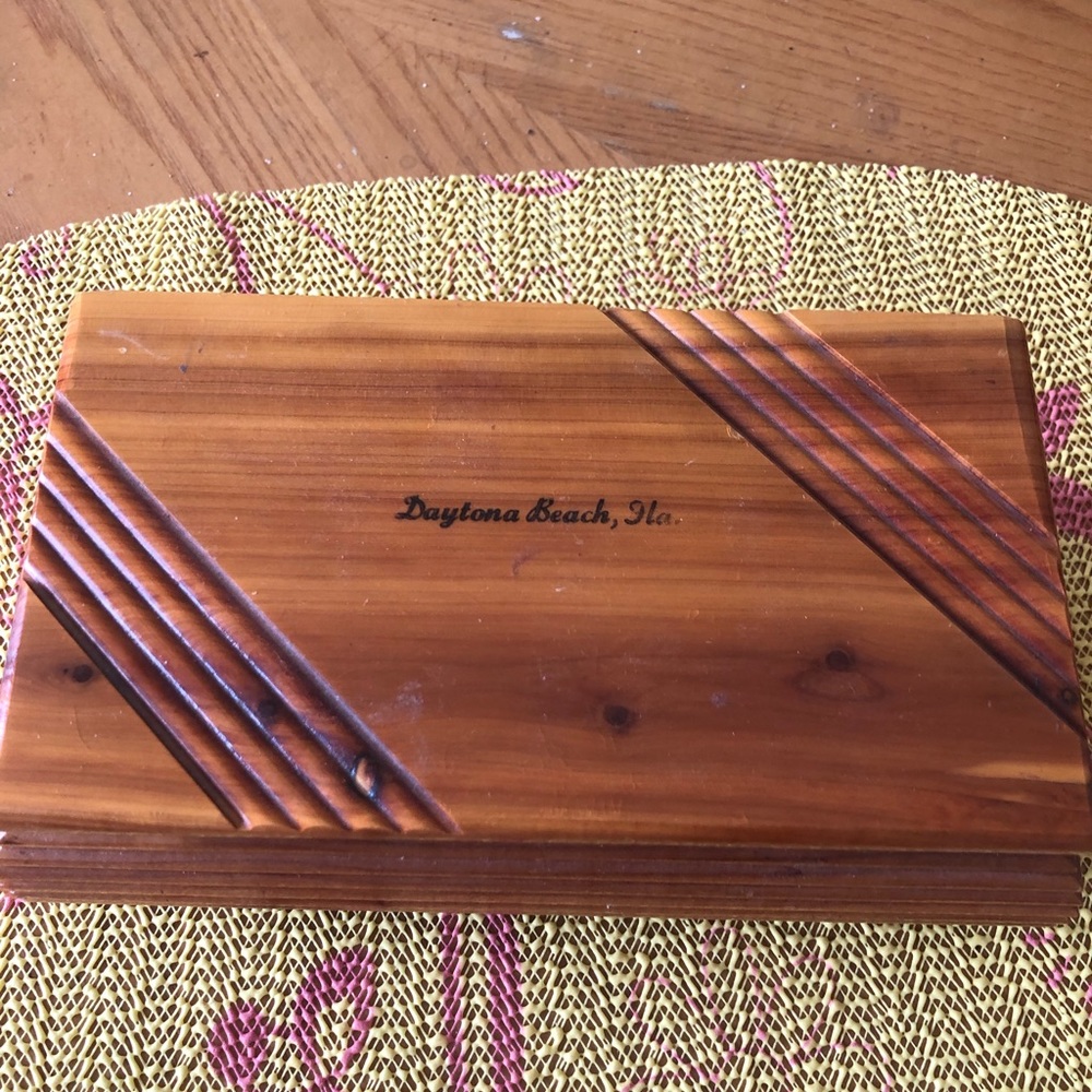 Jewelry box